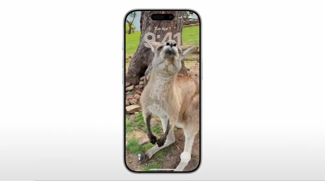 iOS 26 Features: Lock Screen
